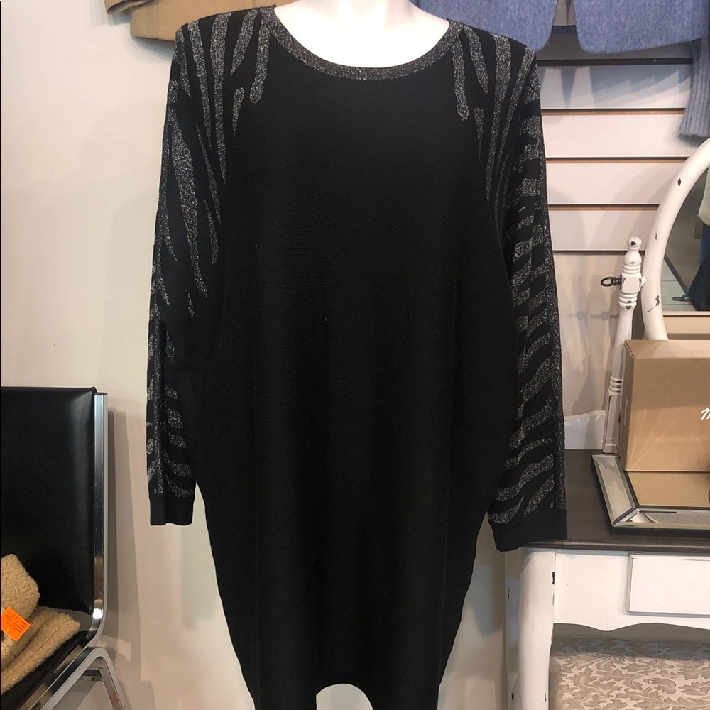 Evans Black with Silver Accents long tunic